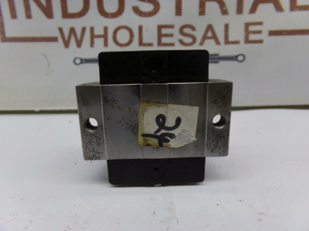 Rexroth 1665-894-20 AA09N Linear Roller Guide Rail Block