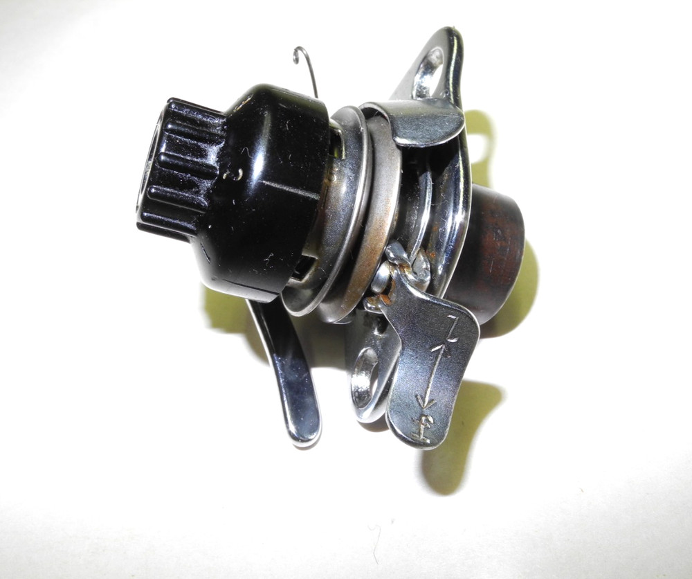 VINTAGE "PHAFF" SEWING MACHINE MODEL #130 COMPLETE THREAD TENSION, NICE SHAPE