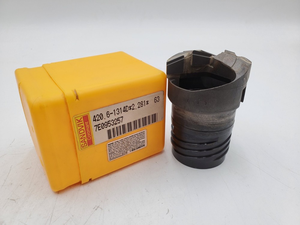 NEW Sandvik 424.6-1114D*1.865* 70