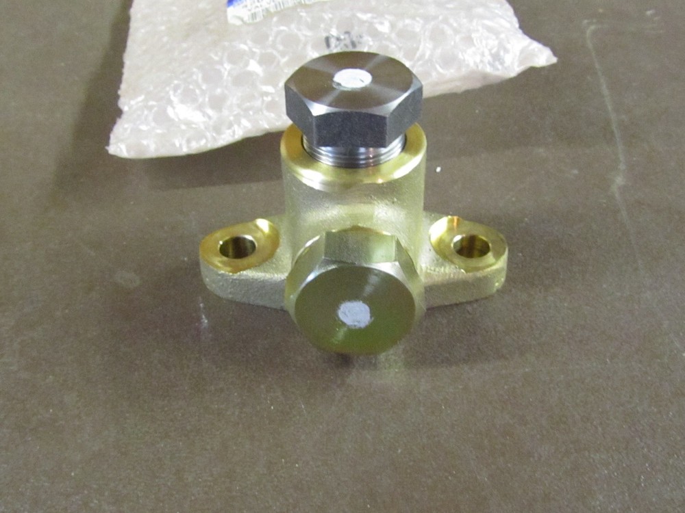 KOMATSU 426-60-15150 VALVE ASSEMBLY