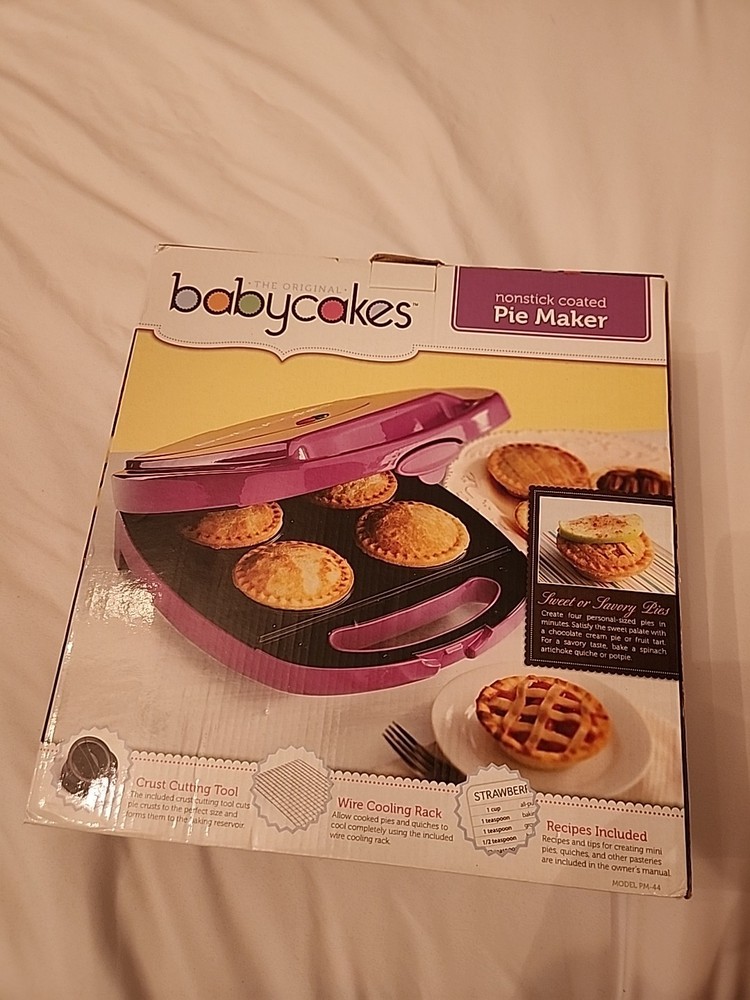 Babycakes pie maker machine
