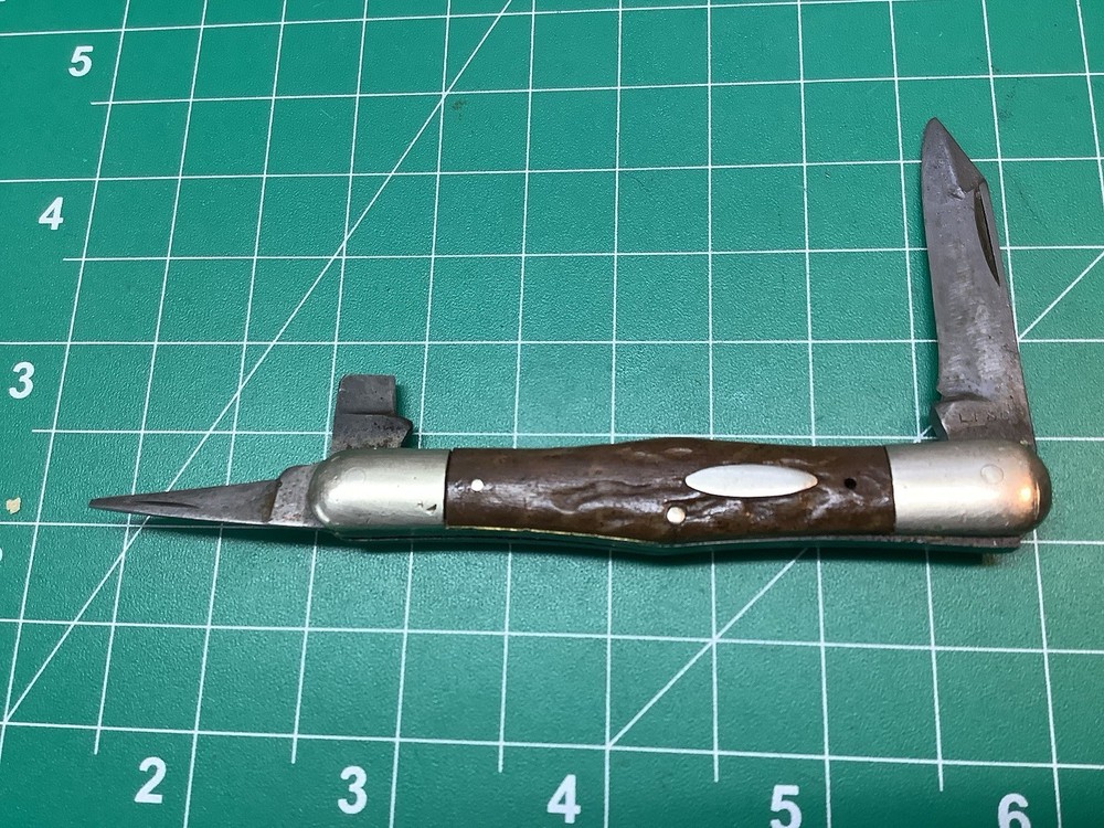 Vintage LF&C # 0385 Knife