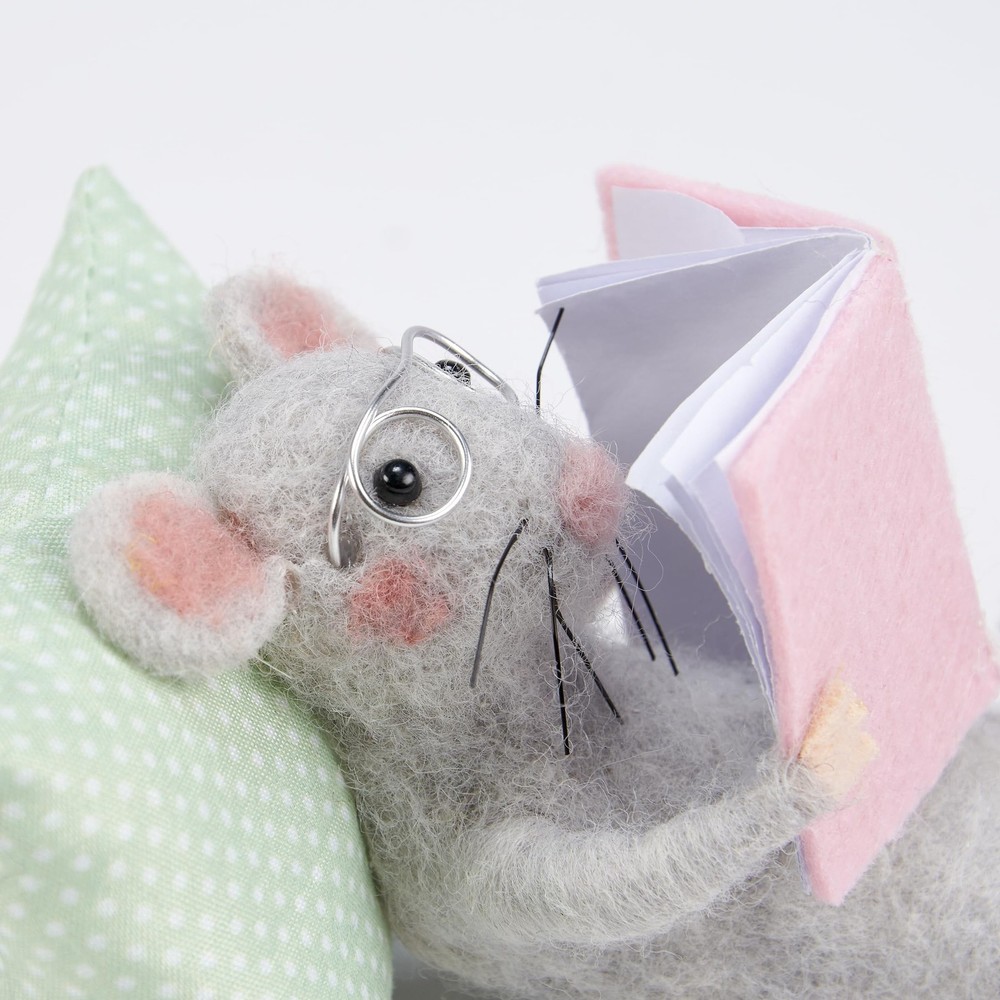 Primitives by Kathy Reading Pillow Mouse Critter 121065