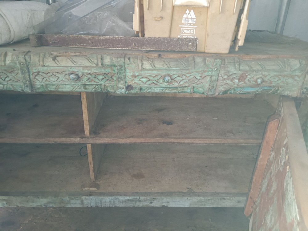 Vintage Trunk/ Buffet Table