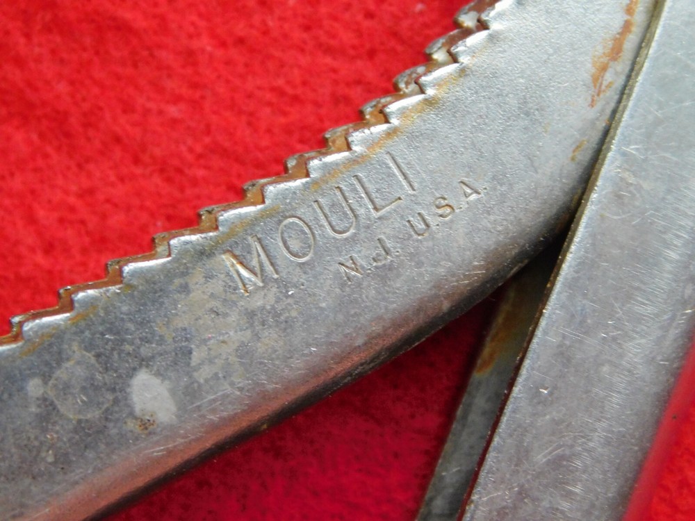VINTAGE KITCHEN 6" LONG MOULI USA MULTI CRACKER NUT CRACKER