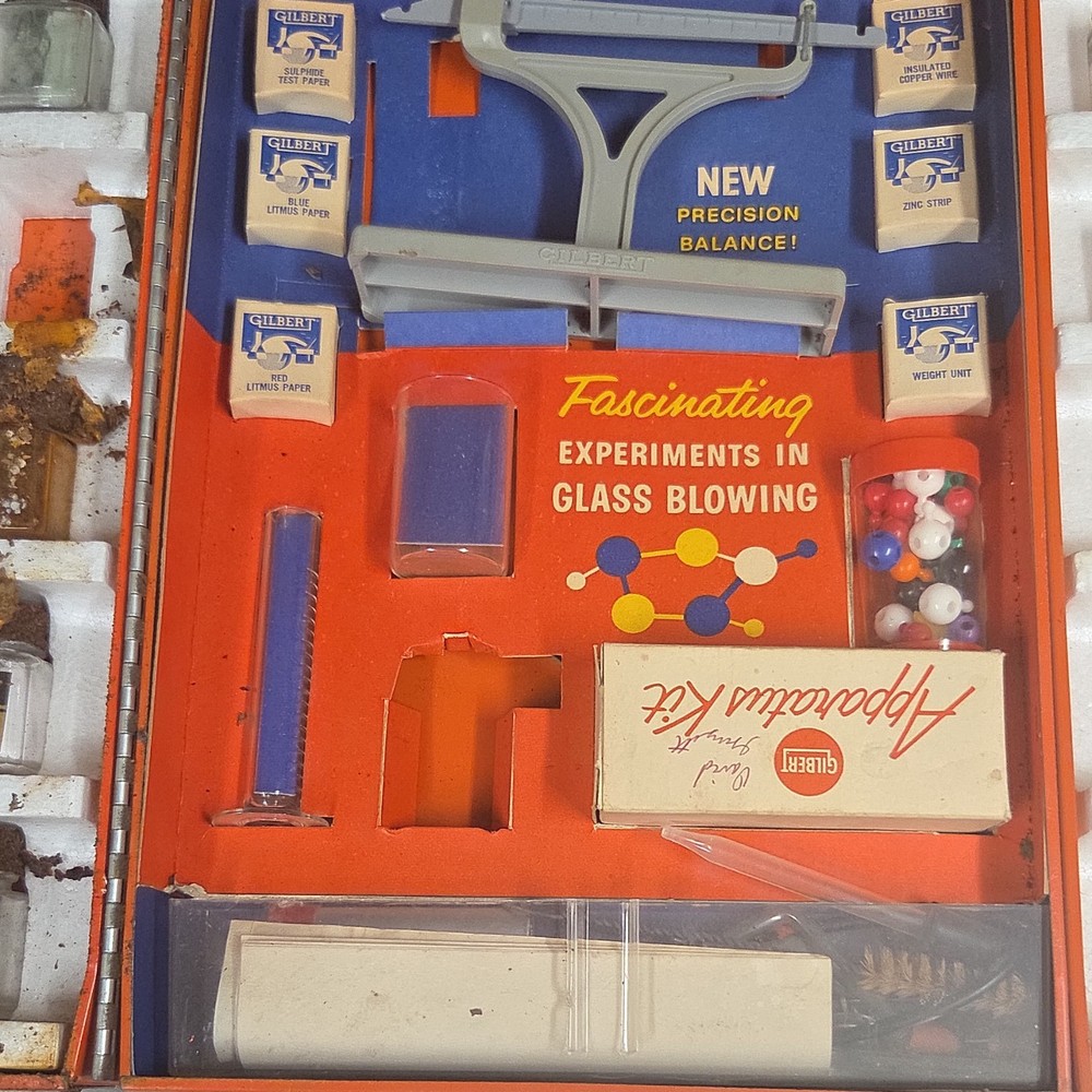 Gilbert Vintage Chemistry Experiment Lab Science Kit