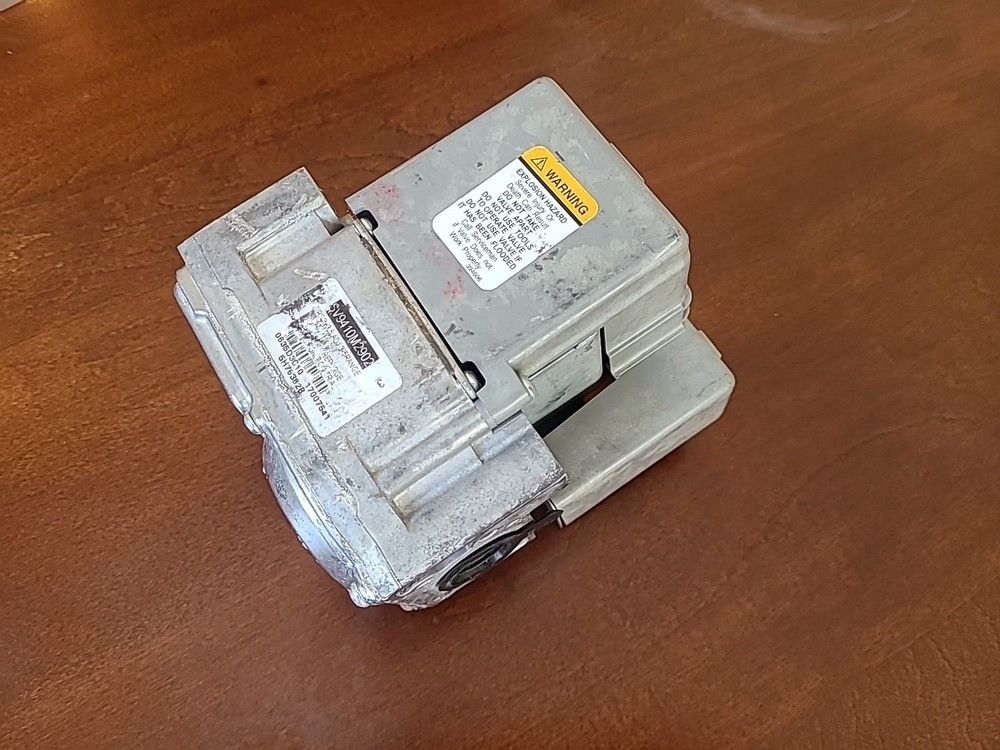 Honeywell Modine SV9410M2902 Gas Valve - UNTESTED