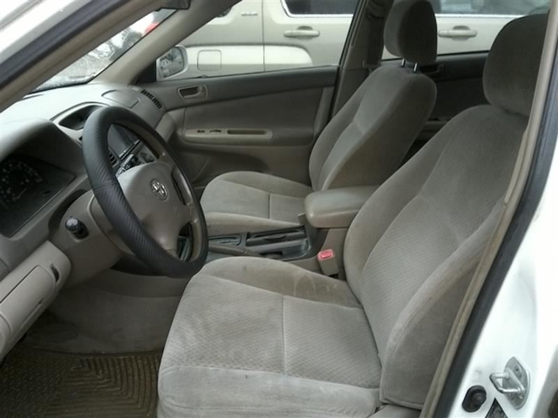 Fuse Box Cabin Fits 2004 Camry 570449