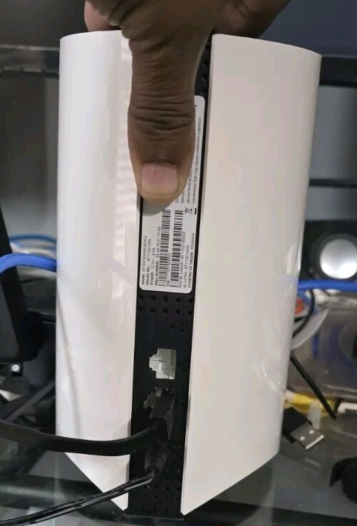 BitDefender - BOX 2 Smart Home Cybersecurity Hub Untested Power On