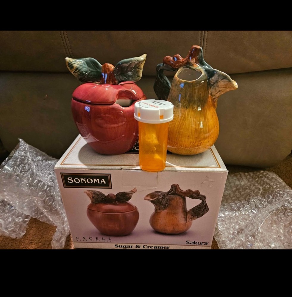 Sonoma Sakura Excell Ceramic Creamer & Sugar Set Fruit Design