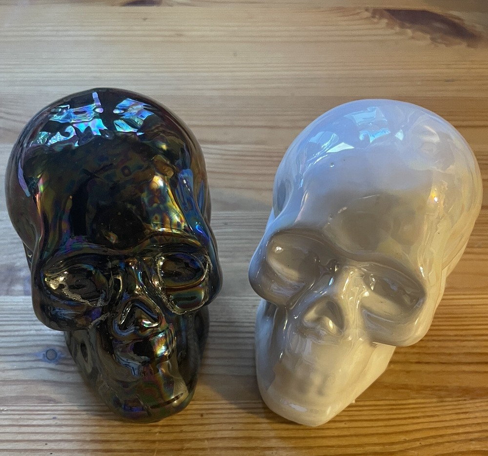 2 Halloween Skull Figures White & Black