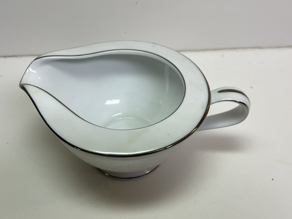 Noritake Buckingham Creamer
