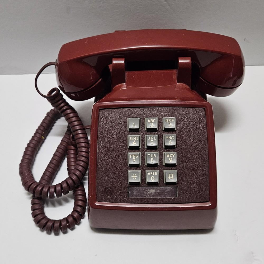 Vintage Red & Green BELL SYSTEM Pushbutton Telephones