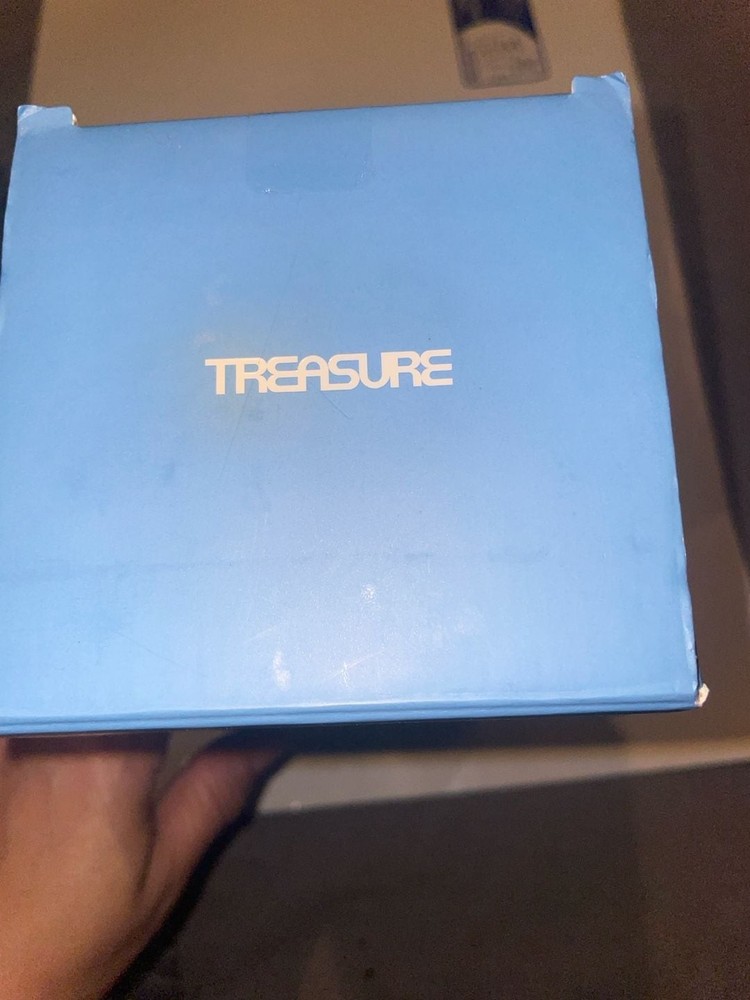 Treasure Official Light Stick (Teu-Light) Version 1