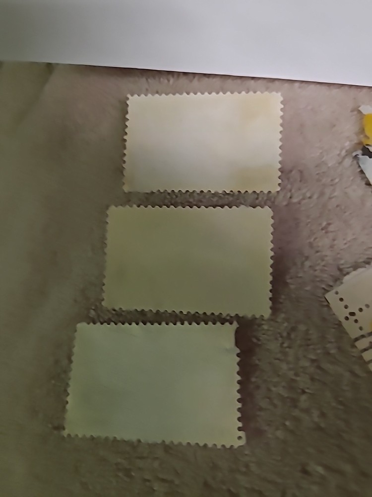 FOUR PROFESSIONAL BASEBALL STAMPS ( ENVELOPE AI)