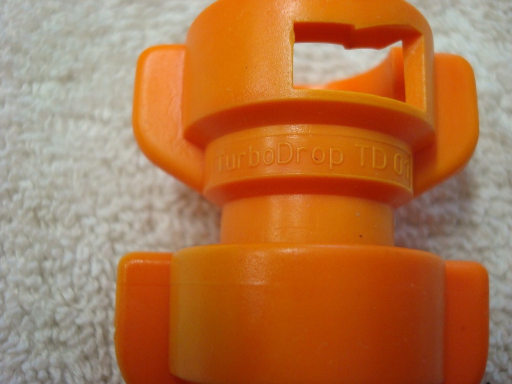 agrotop TurboDrop TD01 w/ceramic insert. low drift. Teejet, Hypro, Greenleaf.