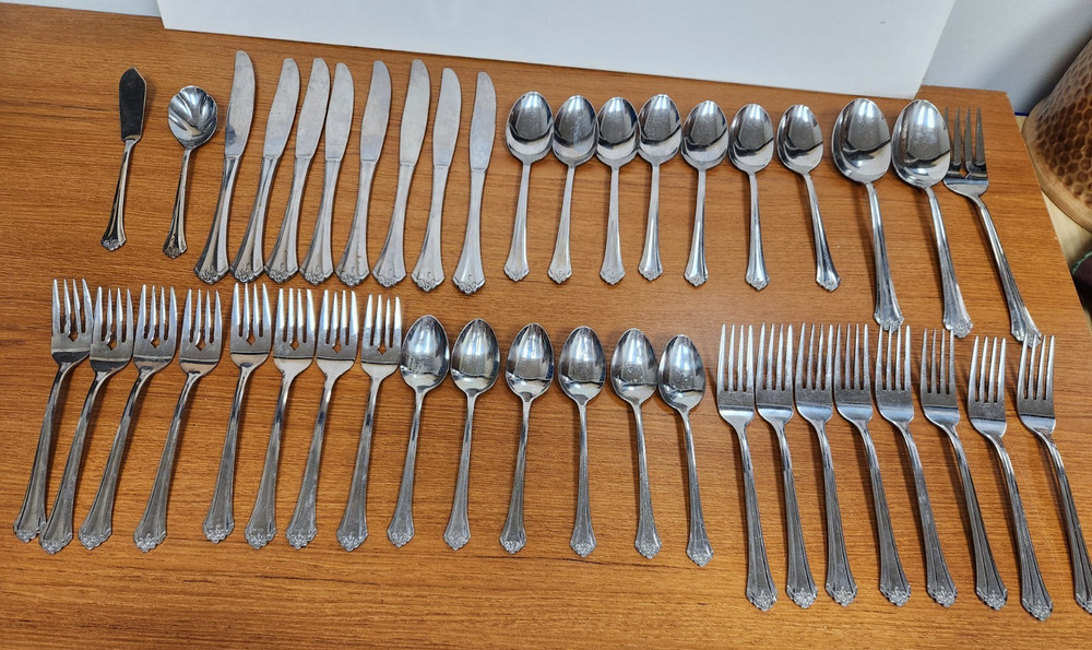 42 Piece Northland PERCEPTION Stainless Flatware Korea