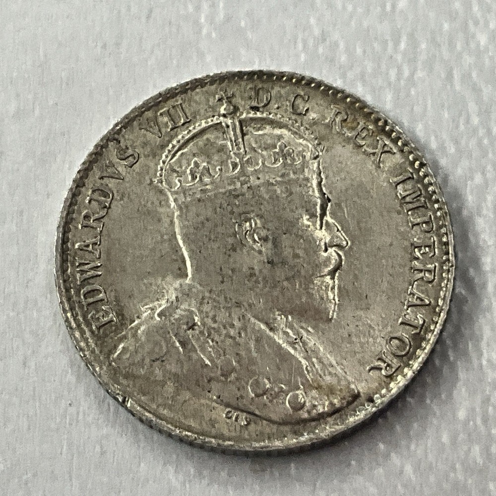 1902 CANADIAN SILVER 5 CENT COIN
