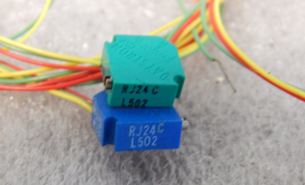 '1 PIECE' - PN# RJ24CL502 - DAYSTROM - RESISTOR, VARIABLE