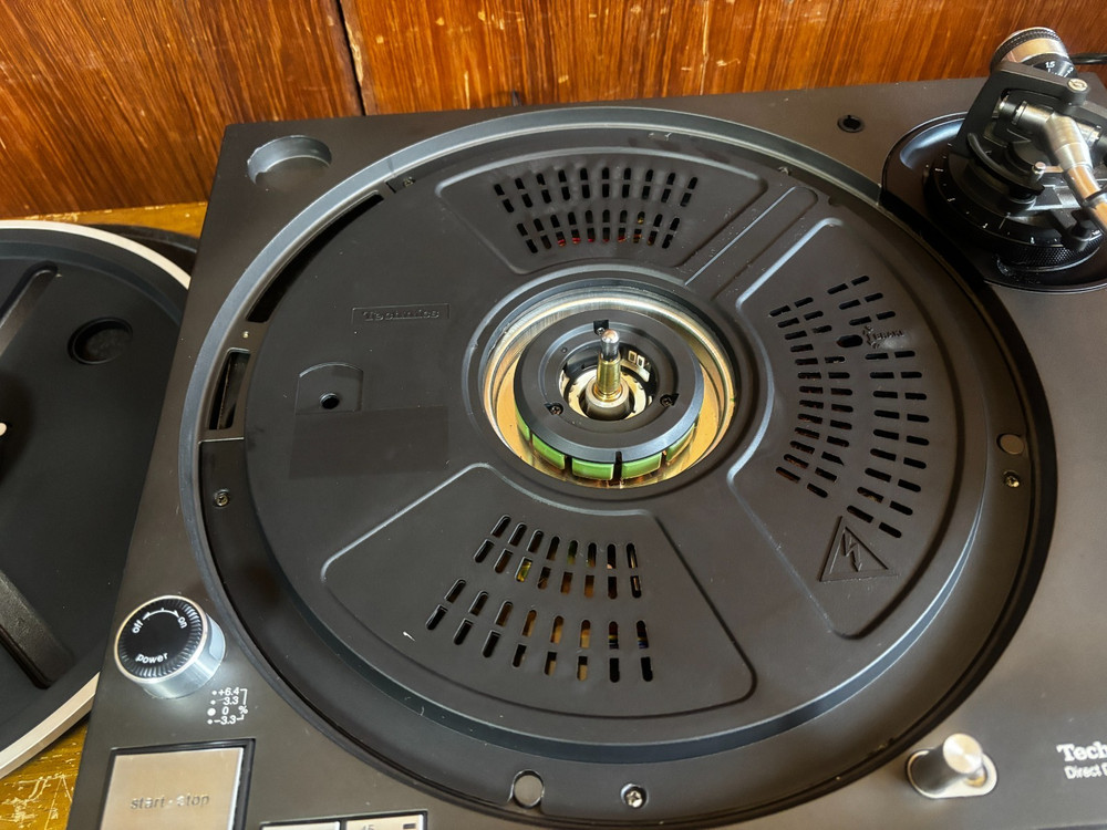 Technics SL-1200MK5 Black Analog DJ Turntables