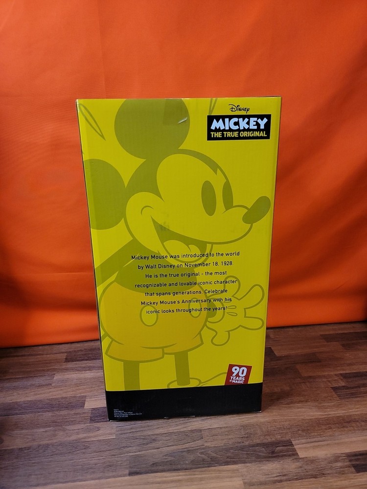 Disney Mickey Mouse Special Edition Poseable Plush 90 Years Magic True Original
