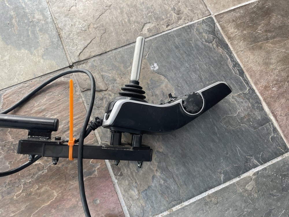 QUANTUM WHEELCHAIR Q-Logic-2 JOYSTICK CONTROLLER