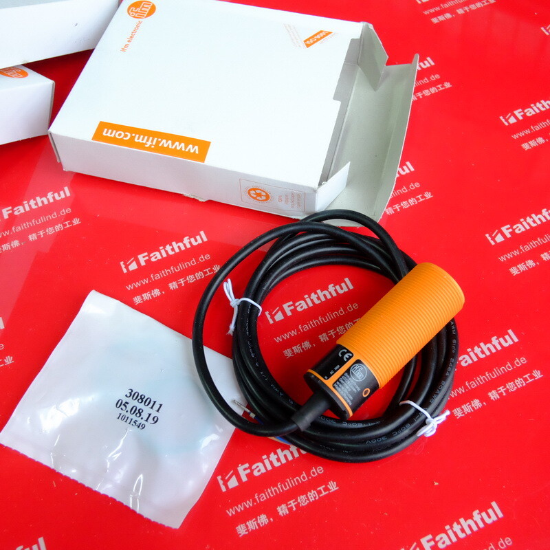 IFM II5300 Induction Sensor II-3015-BPKG