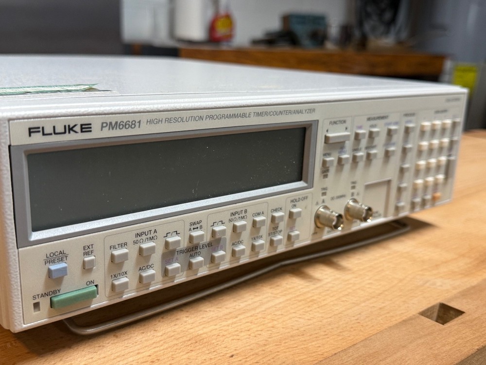 Fluke PM6681 High Resolution Programmable Timer / Counter / Analyzer PM 6681
