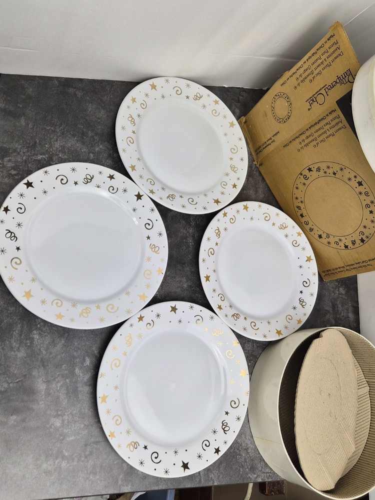 Pampered Chef Desert Plates. 4