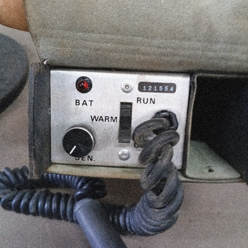 CPS Leak Refrigerant Gas Leak Detector with Case