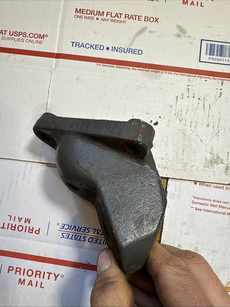 OMC Engine mount 911841