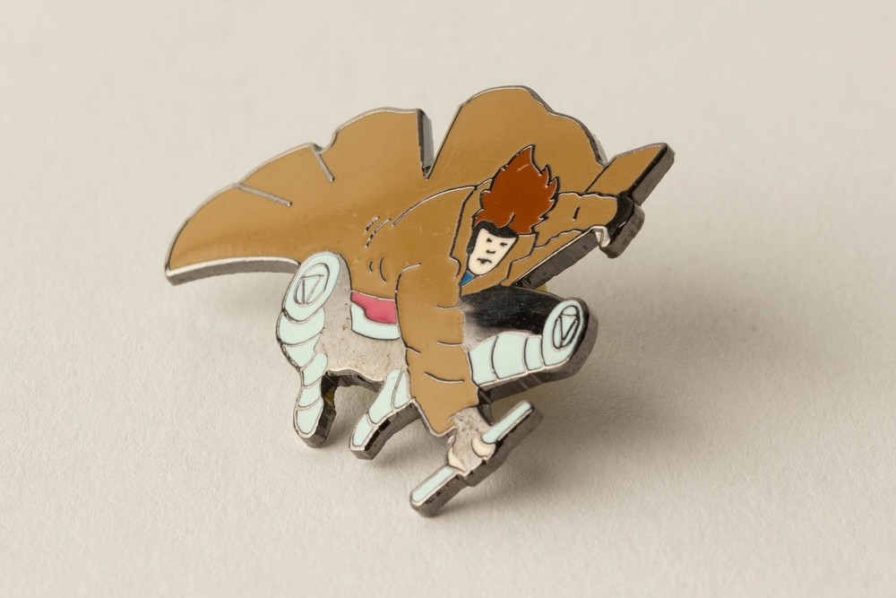 Gambit Silver Metal & Enamel Pin Marvel Planet Studios Vtg