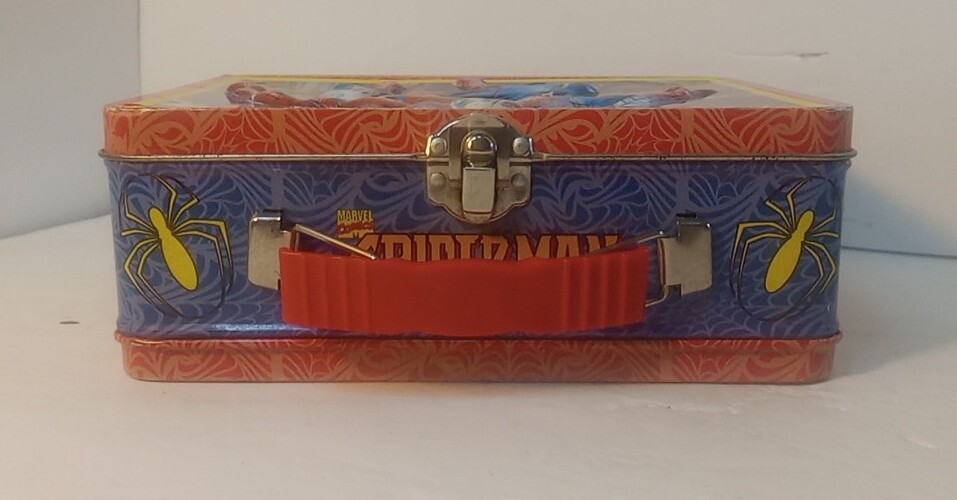 2000 Spiderman 3D Lunch Box Working Clasp by the Tin Box Company