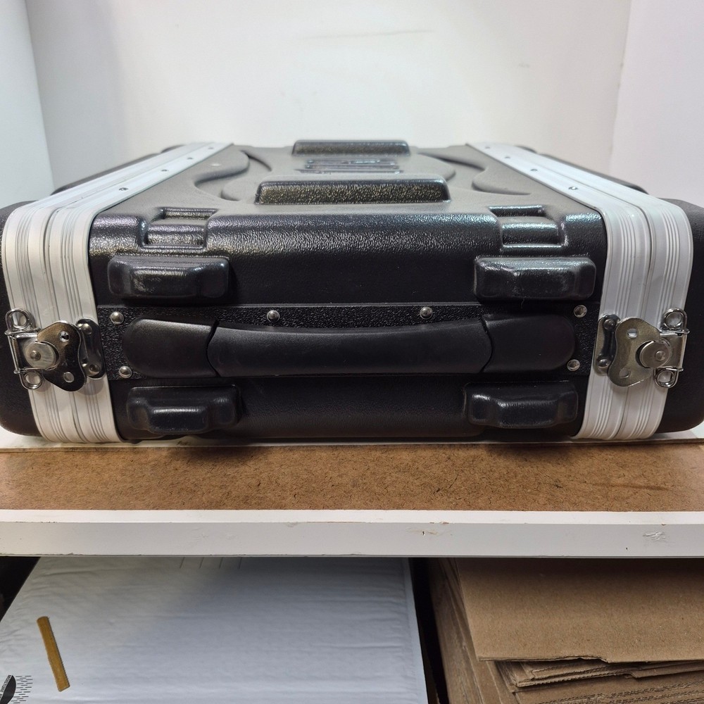 Gator Cases Rackmount ATA Flight Case Black Aluminum 4U