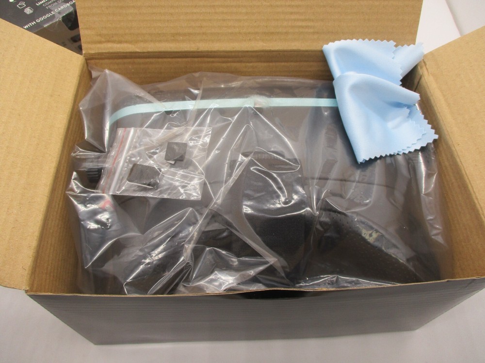 Virtual Reality Headset ReTrak Utopia 360 Smartphone VR Android Apple-