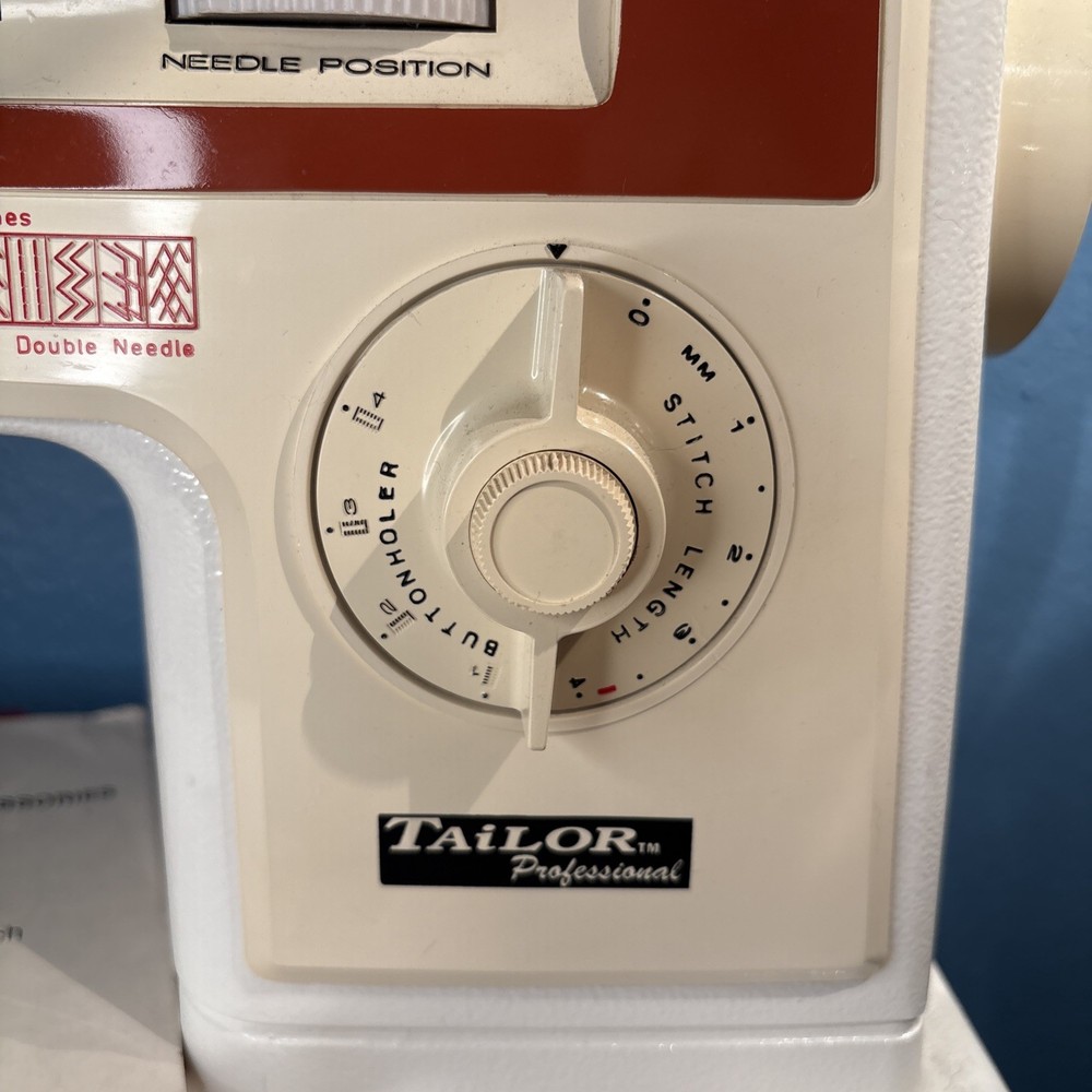 Tailor Professional 834 Sewing Machine AS IS just the machine