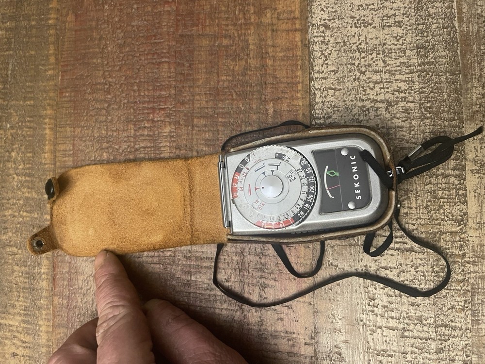 Vintage Sekonic Light Meter (with original leather case & strap)