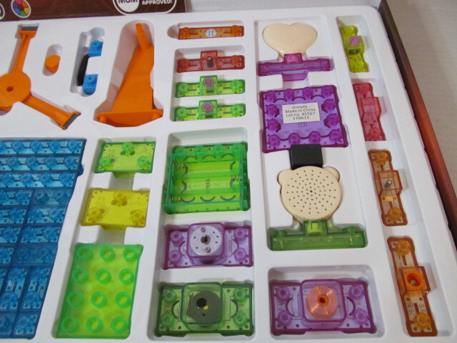 Lectrixs 64-Piece Electronic Building Blocks Circuits Set w 600 Projects Age 8+