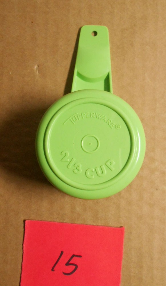 Candy Apple Green Tupperware Measuring Cup 2/3 Cup #763 R15