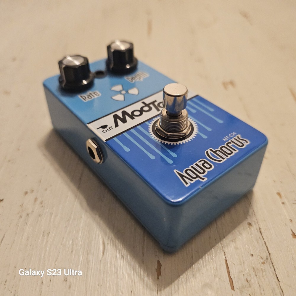 Mod Tone Aqua Chorus Ship World Wide