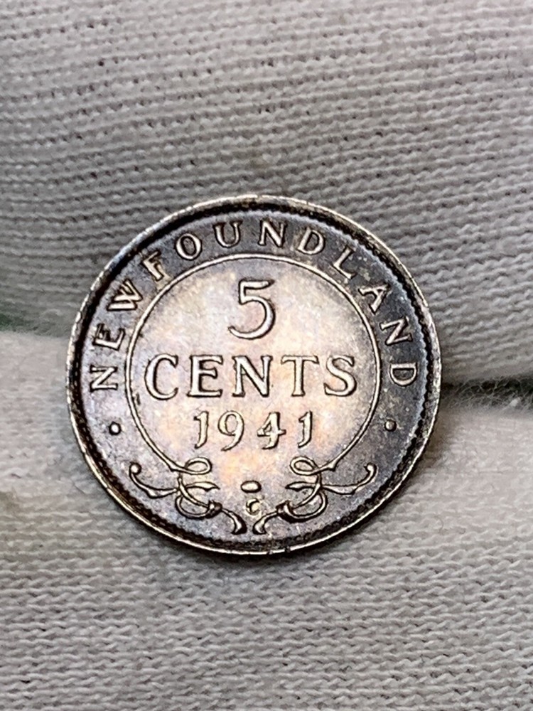 1941 C Newfoundland Silver 5 Cents (A1168)