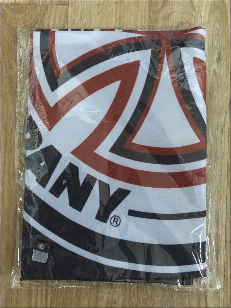 Independent Trucks Skateboard Flag