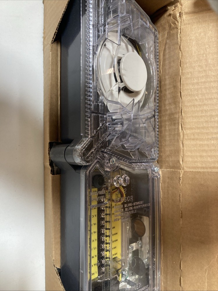 NEW SYSTEM SENSOR 2GWK9 4-WIRE DUCT SMOKE DETECTOR