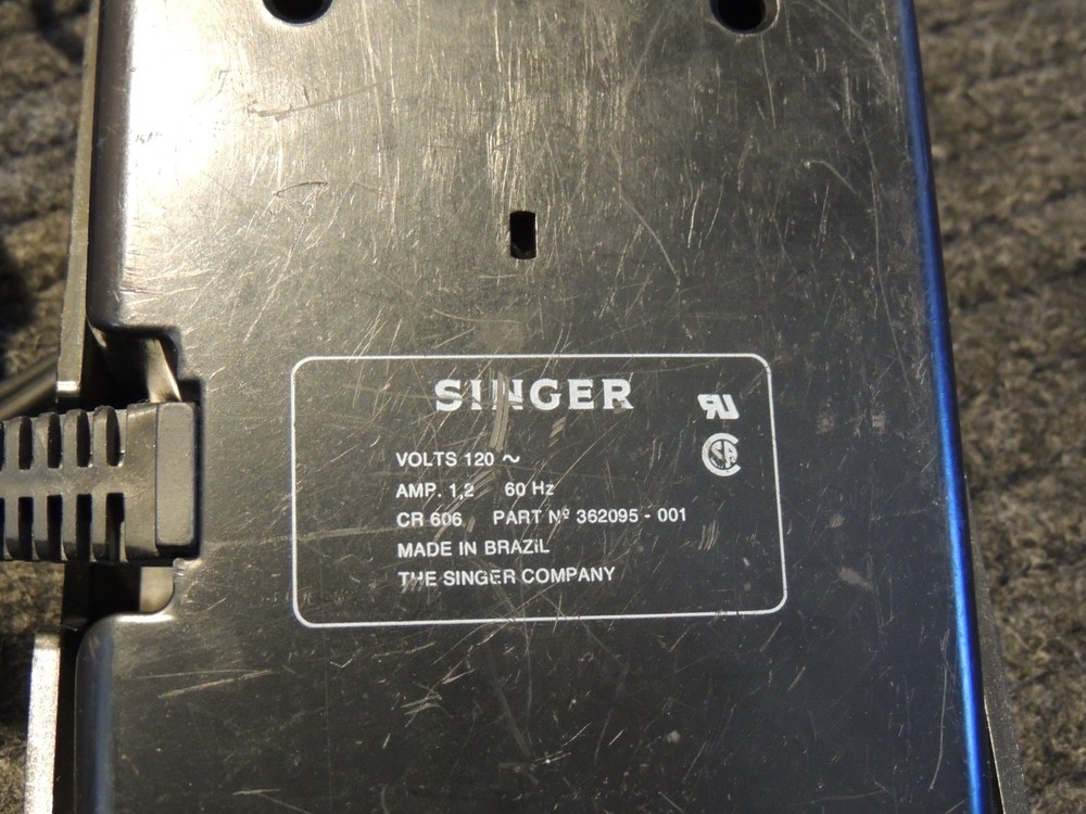 Finesse 834 Sewing Machine