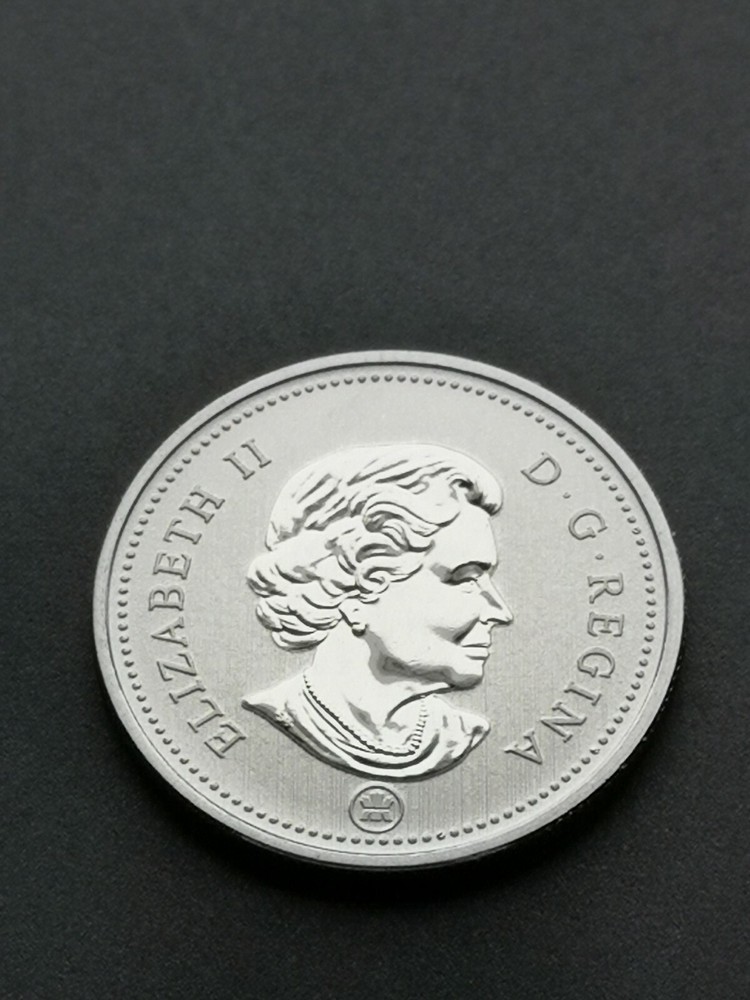 *** CANADA 50 CENTS 2011 *** AWSOME SPECIMEN COIN ***