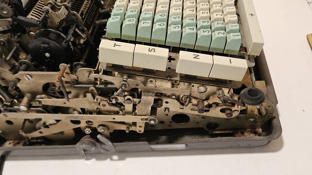 Vintage Remington Adding Machine