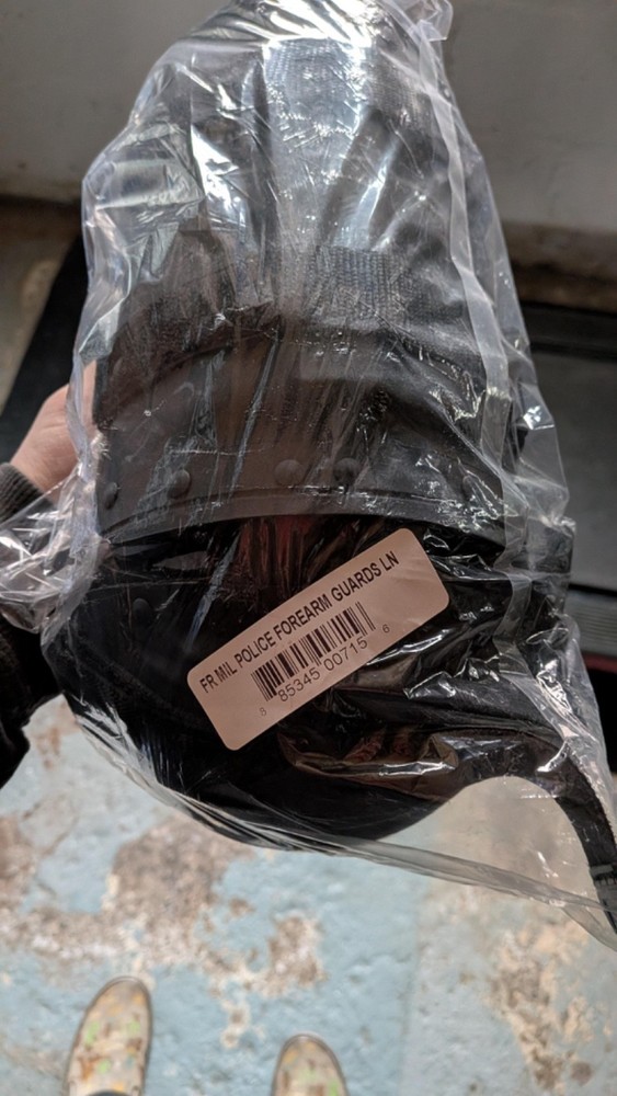 forearm guards riot gear body armor size medium