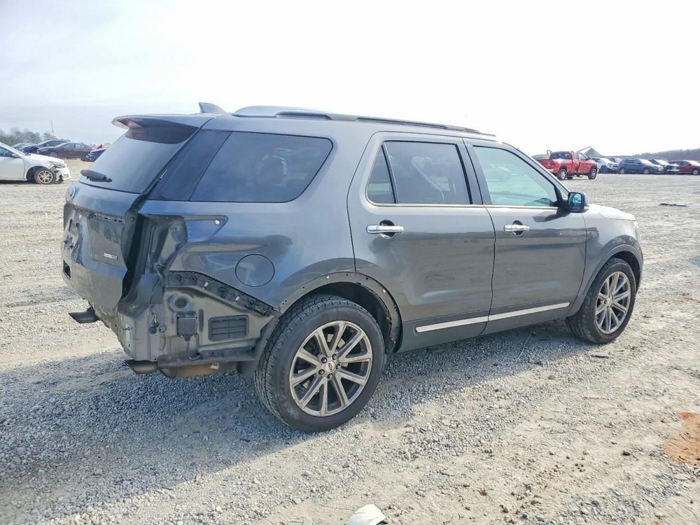 Fuse Box Engine Fits 17 EXPLORER 4951483