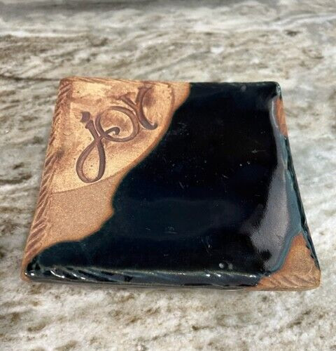 Linda Ippel Design Pottery Display "JOY" Raised Plate