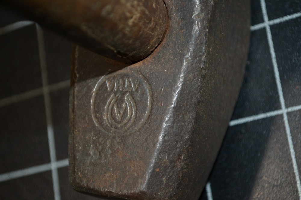 ATHA - 2 1/2# - HAND DRILLING HAMMER - ORIGINAL HANDLE